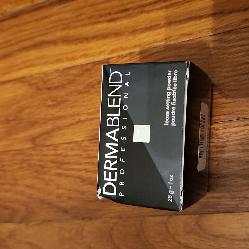 Dermablend Professional Loose Setting Powder in Original
